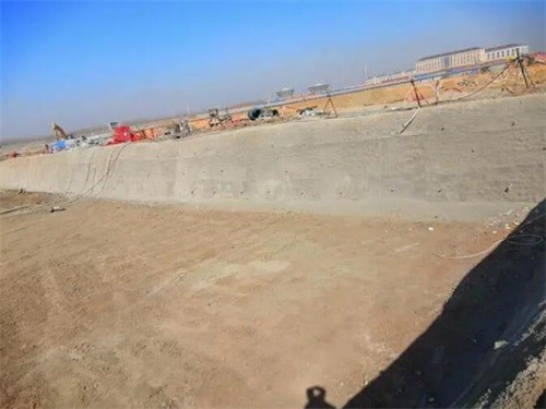 石屏高铁桩基础建设